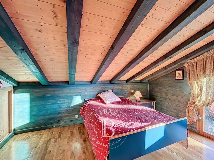 Image No.19-4 Bed House for sale