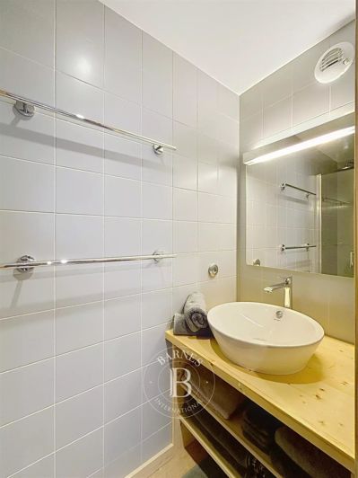 Image No.18-3 Bed Apartment for sale