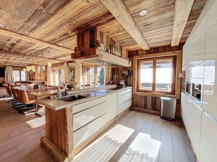 Image No.17-11 Bed House for sale