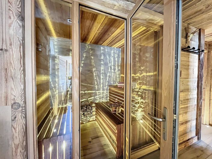 Image No.10-5 Bed Apartment for sale