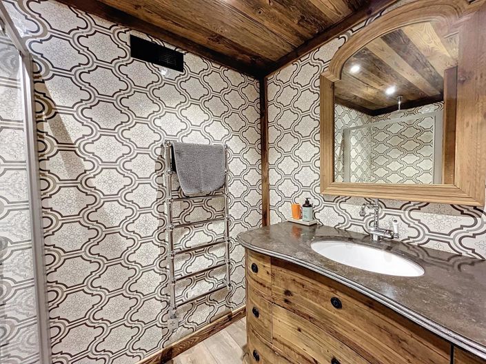 Image No.12-5 Bed Apartment for sale