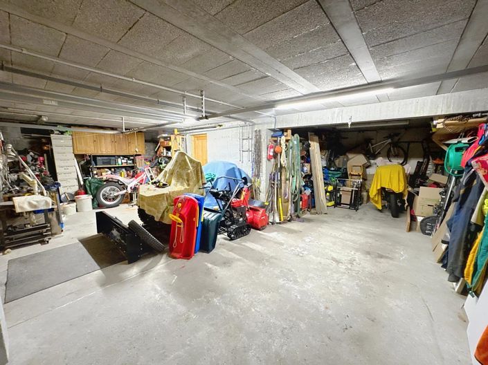 Image No.16-3 Bed House for sale