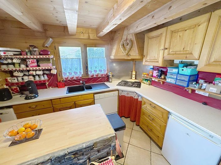 Image No.3-3 Bed House for sale