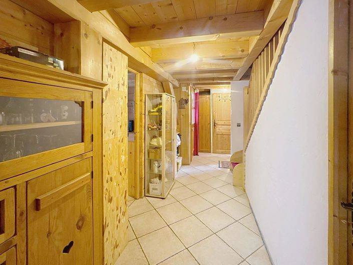 Image No.8-3 Bed House for sale