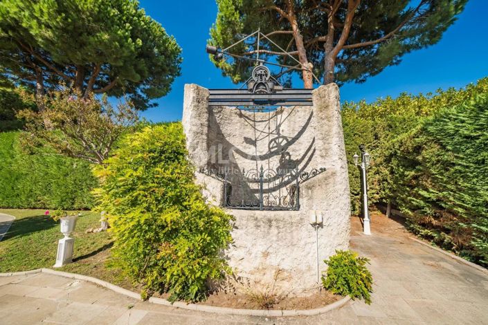 Image No.23-5 Bed House for sale