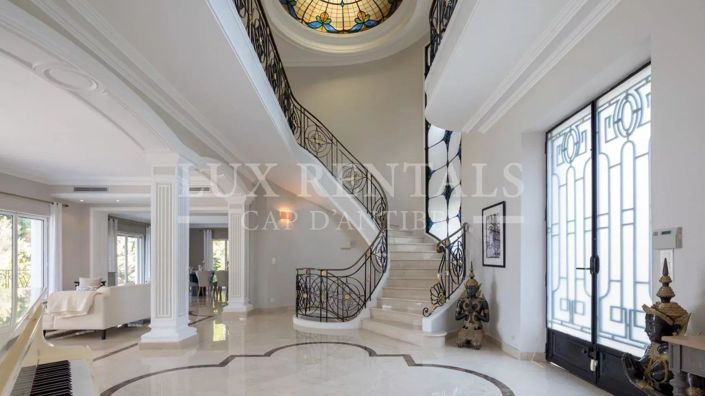 Image No.11-10 Bed House for sale