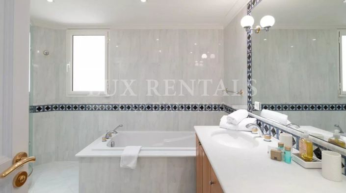 Image No.14-10 Bed House for sale