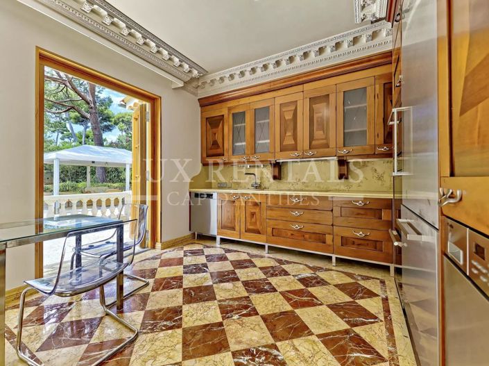 Image No.11-4 Bed House for sale