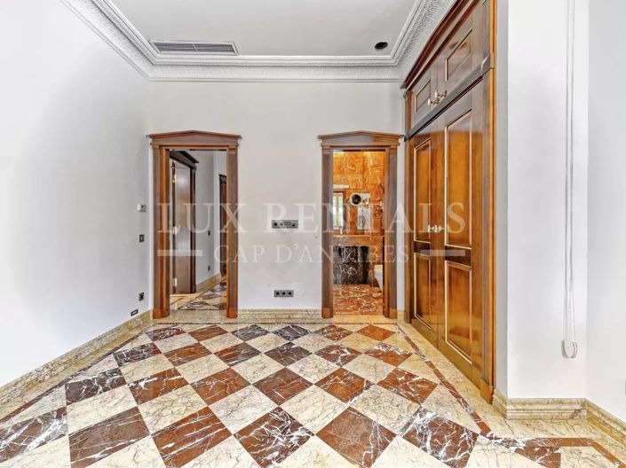 Image No.13-4 Bed House for sale