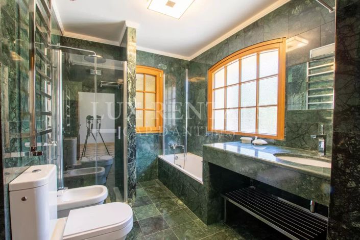 Image No.14-4 Bed House for sale