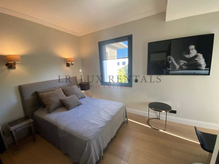 Image No.10-4 Bed House for sale