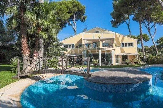 Image No.12-5 Bed House for sale