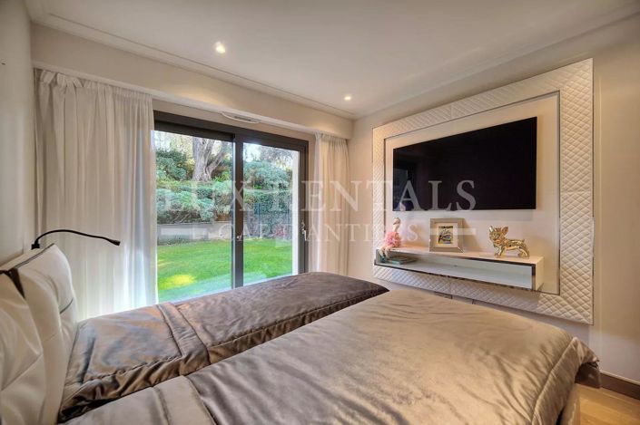 Image No.11-3 Bed Apartment for sale