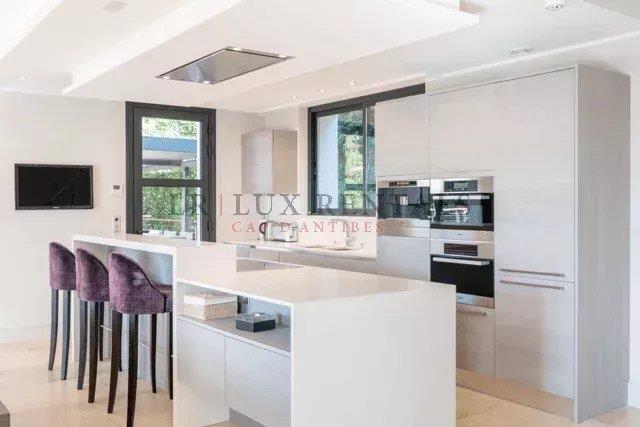 Image No.3-House for sale