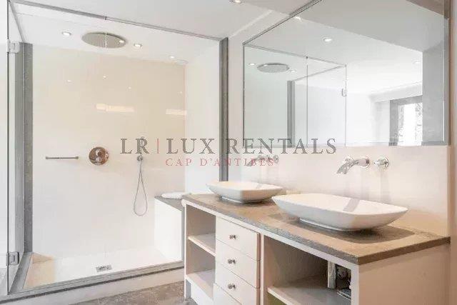 Image No.8-House for sale