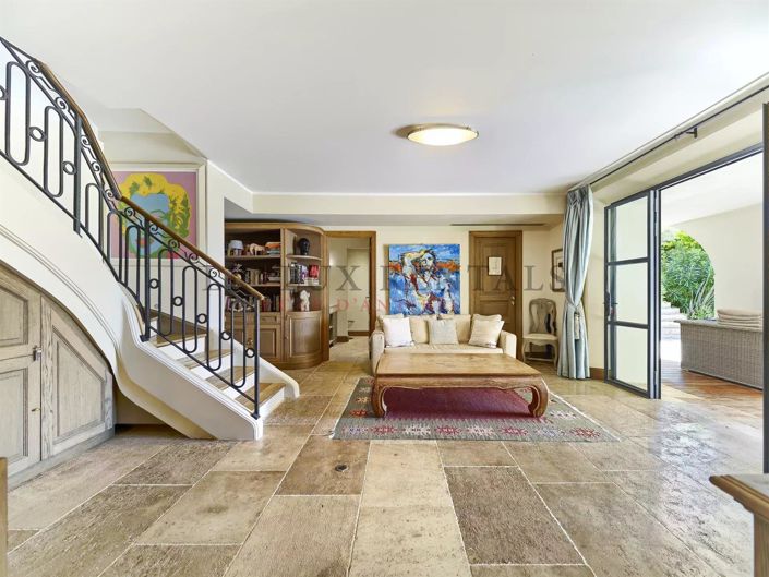 Image No.12-4 Bed House for sale