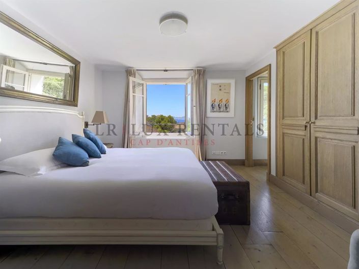 Image No.16-4 Bed House for sale