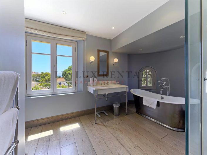 Image No.18-4 Bed House for sale