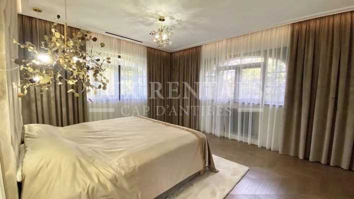 Image No.12-5 Bed House for sale