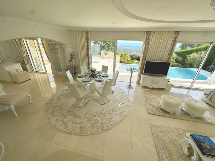 Image No.14-3 Bed House for sale