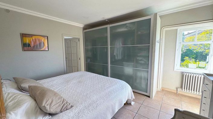 Image No.10-4 Bed House for sale