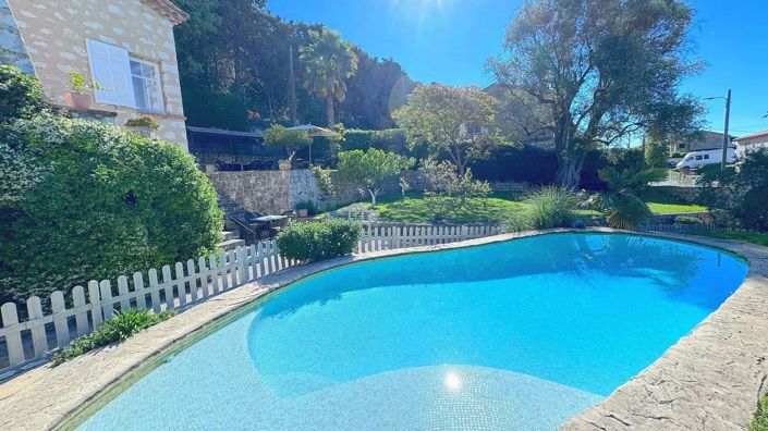 Image No.2-4 Bed House for sale