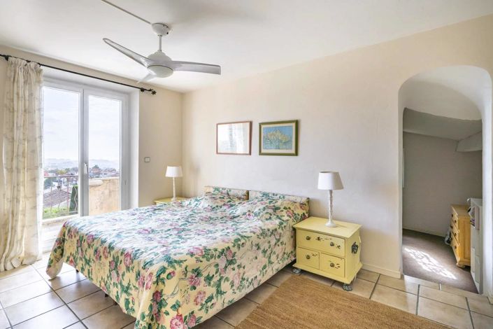 Image No.13-5 Bed House for sale