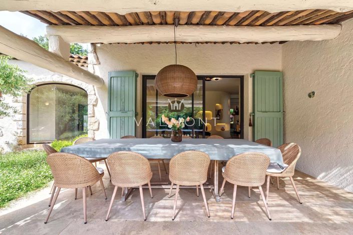 Image No.6-5 Bed House for sale