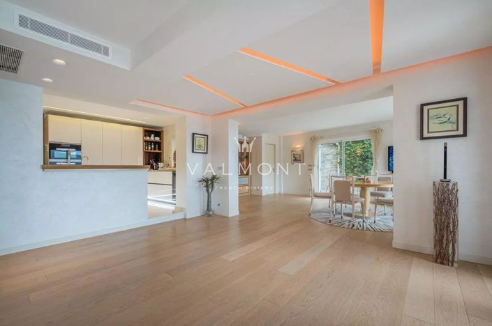 Image No.11-5 Bed House for sale