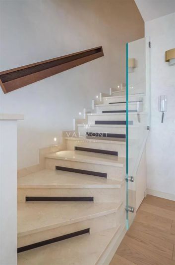 Image No.15-5 Bed House for sale