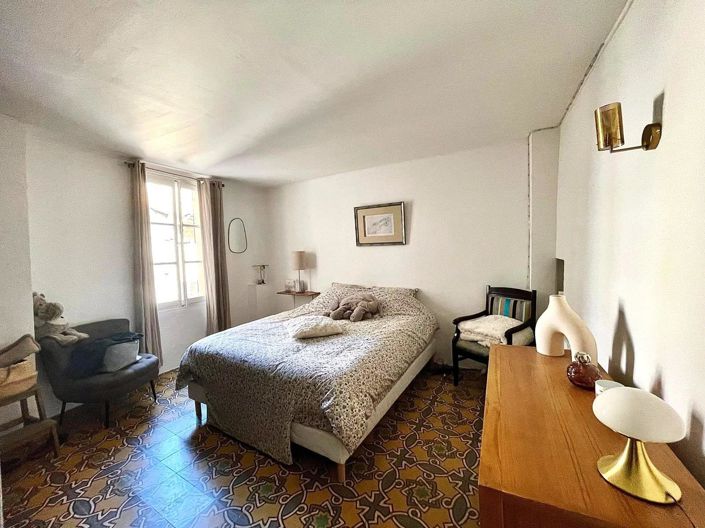 Image No.13-3 Bed House for sale