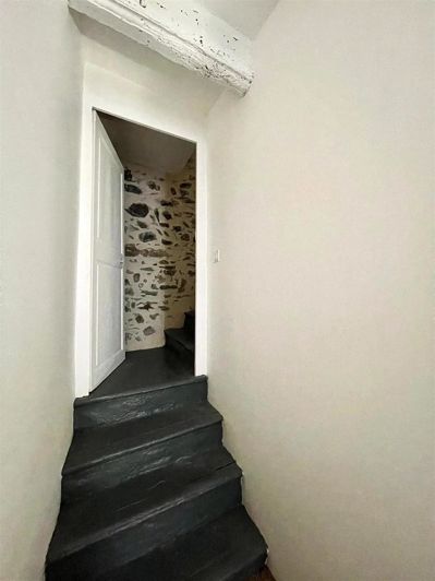 Image No.17-3 Bed House for sale