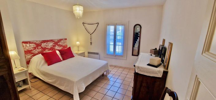 Image No.23-4 Bed House for sale