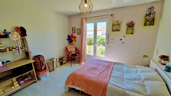 Image No.12-4 Bed House for sale