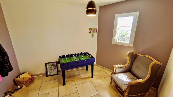 Image No.14-4 Bed House for sale