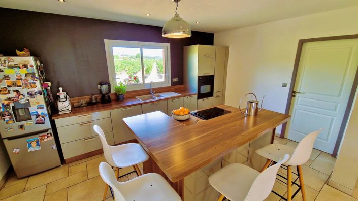 Image No.8-4 Bed House for sale