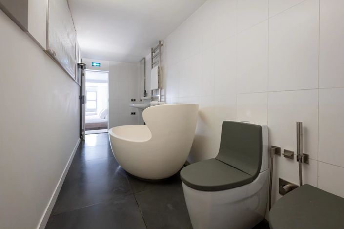 Image No.16-2 Bed Apartment for sale