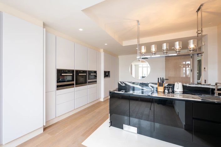 Image No.25-4 Bed Apartment for sale