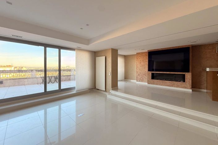 Image No.9-4 Bed Apartment for sale