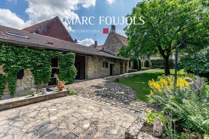 Image No.8-4 Bed House for sale