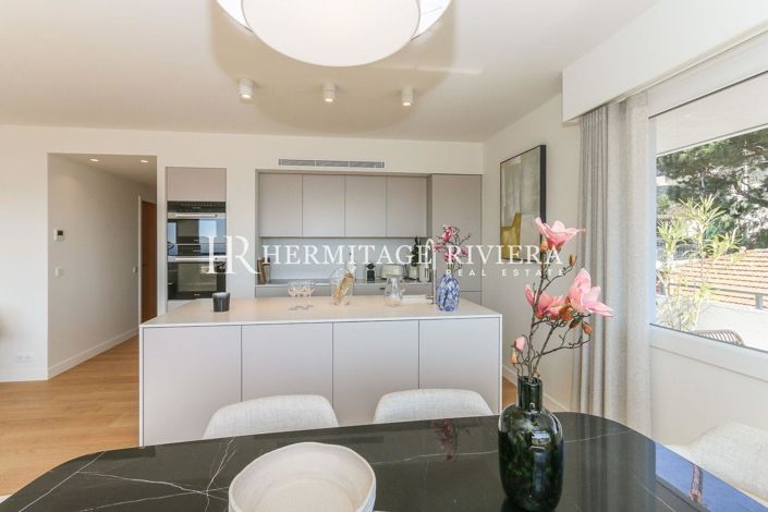 Image No.8-3 Bed Apartment for sale