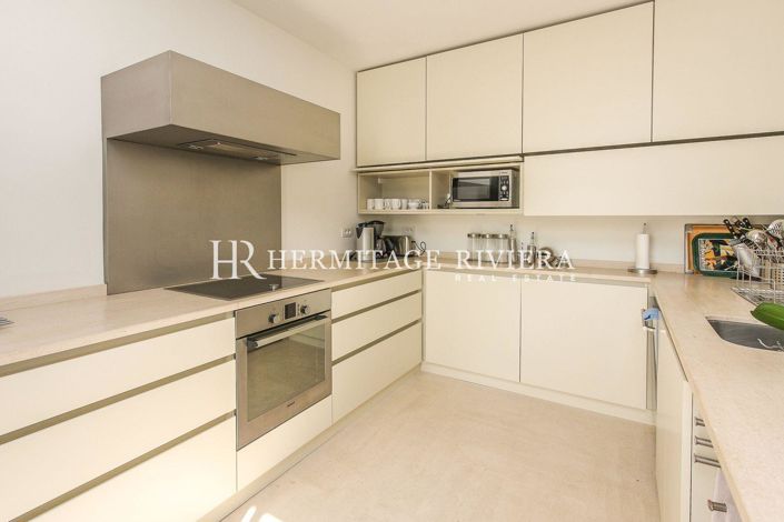 Image No.13-5 Bed House for sale