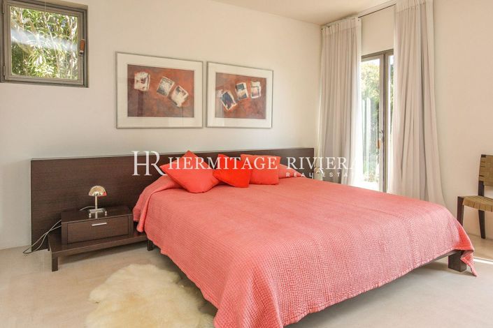 Image No.14-5 Bed House for sale