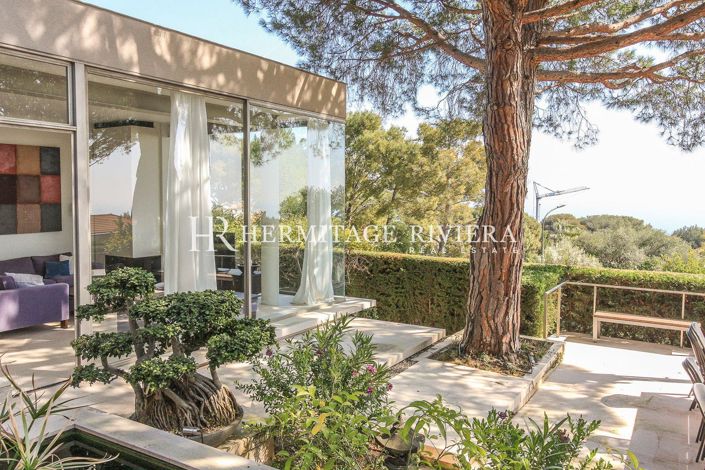 Image No.24-5 Bed House for sale