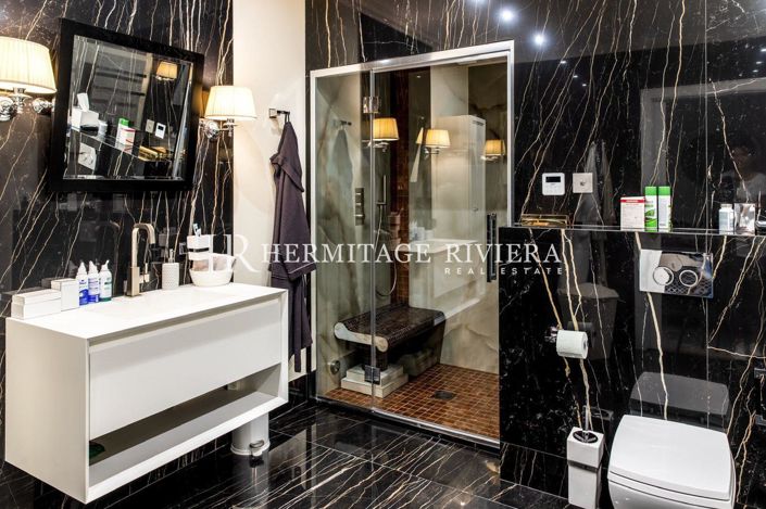 Image No.18-6 Bed House for sale