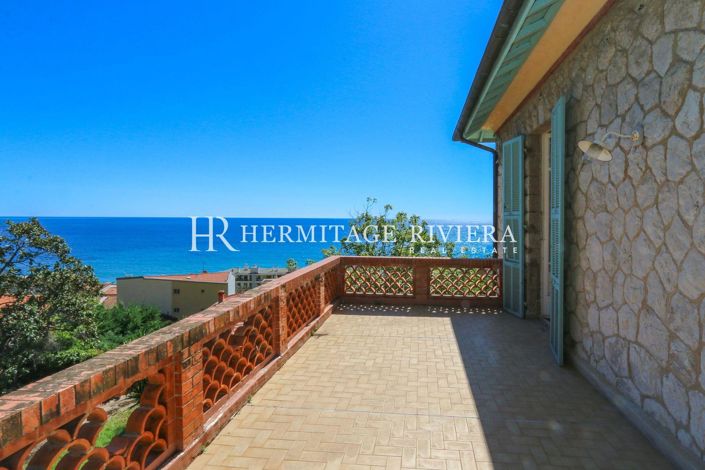 Image No.25-7 Bed House for sale