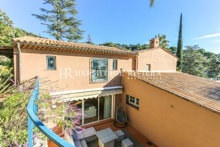 Image No.18-4 Bed House for sale