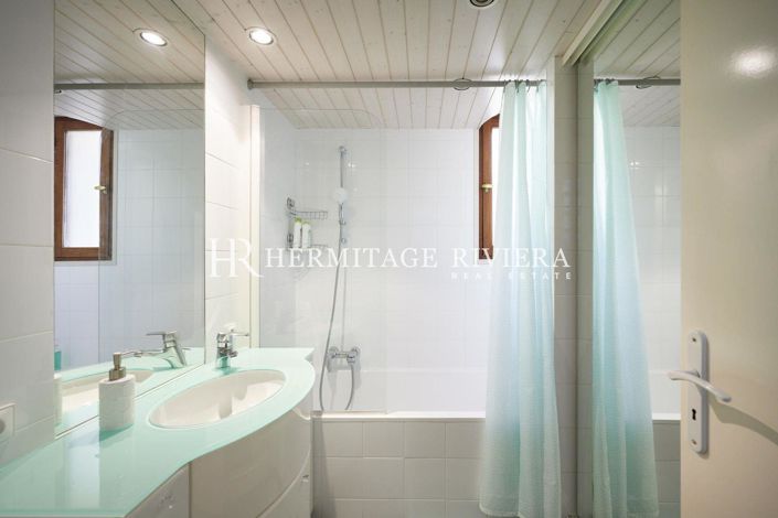 Image No.18-4 Bed House for sale