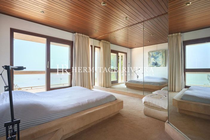 Image No.24-4 Bed House for sale