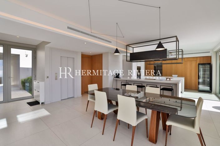 Image No.11-6 Bed House for sale